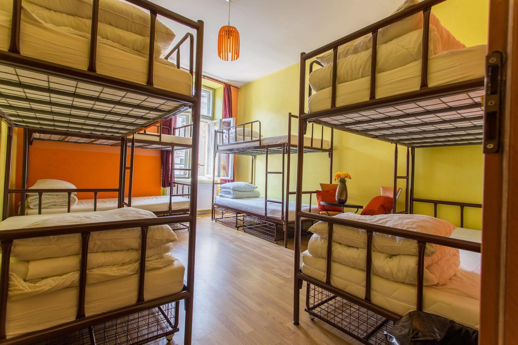 Let'S Rock Party Hostel! Age Limit From 18 Until 40! Krasków Εξωτερικό φωτογραφία